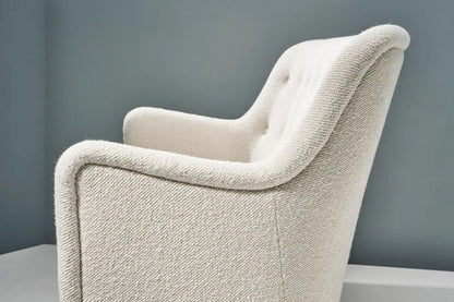 boston sofa in white fabric